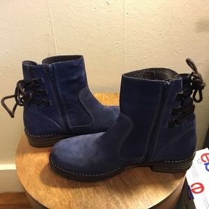 Biza Blue Suede Comfort Bootie Size 9- Like New!
